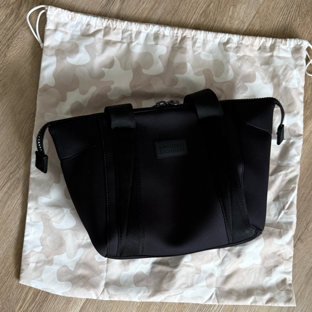 Dagne Dover Small Landon Carryall Bag
